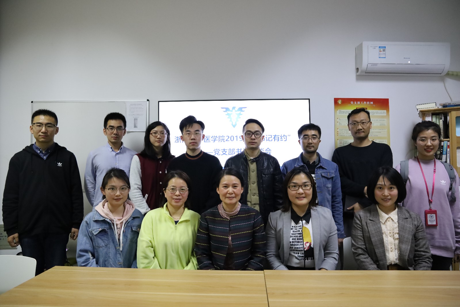 1573988494439354.jpg 1573988494439354.jpg